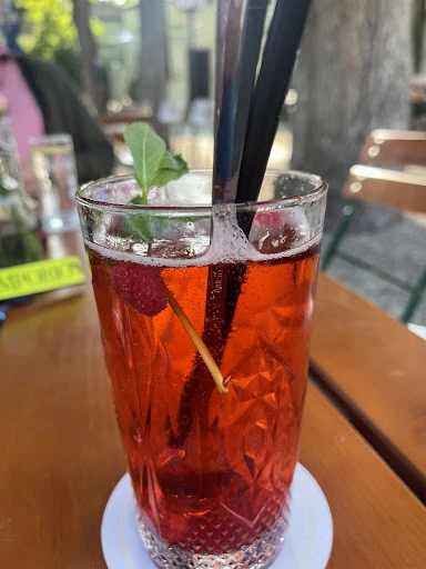Biergarten Auf der Schanze photo 6